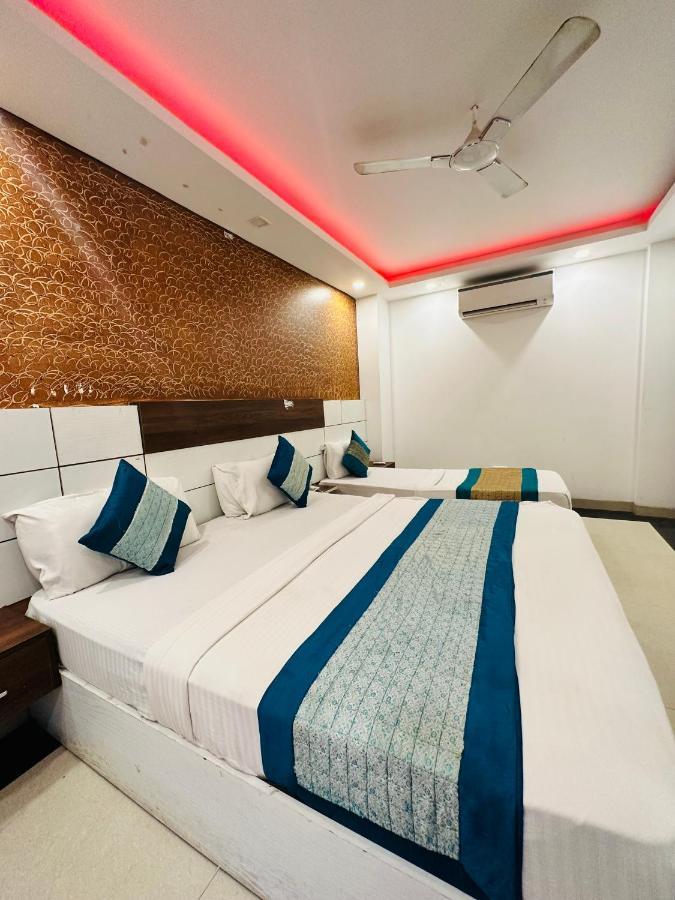 فندق نيودلهيفي  Palm Majestic At Airport المظهر الخارجي الصورة
